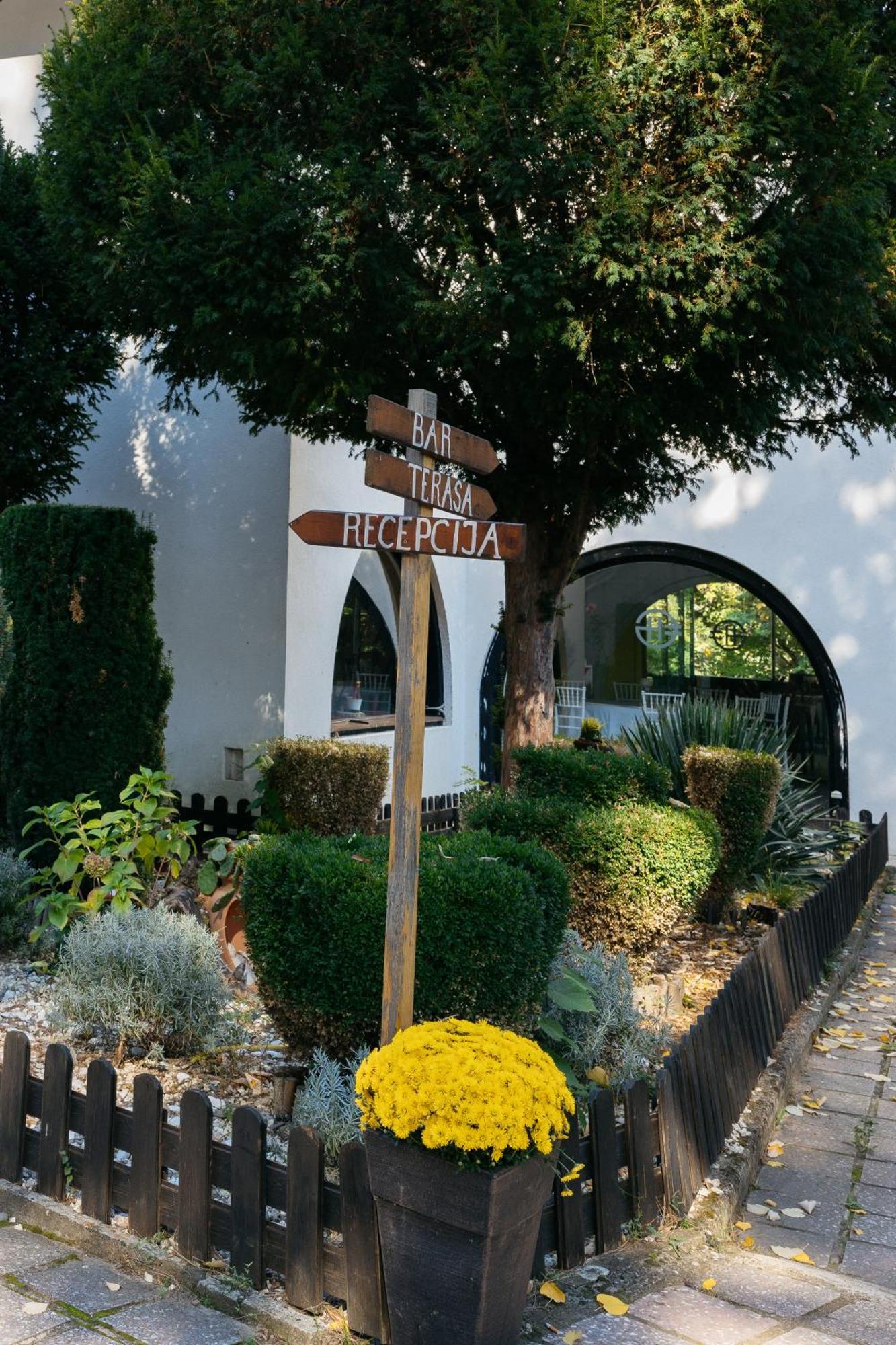 Hotel Gradche Kočani Eksteriør billede